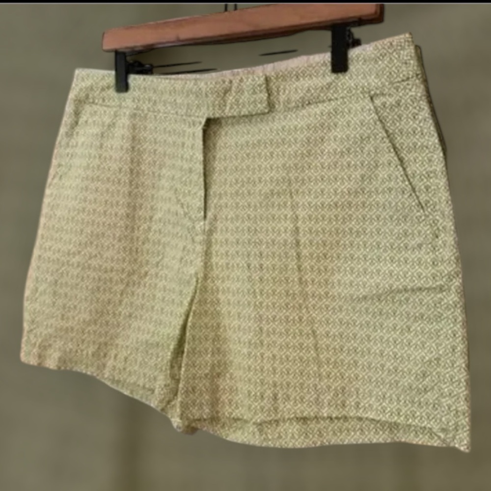 Izod Golf Shorts Size 14